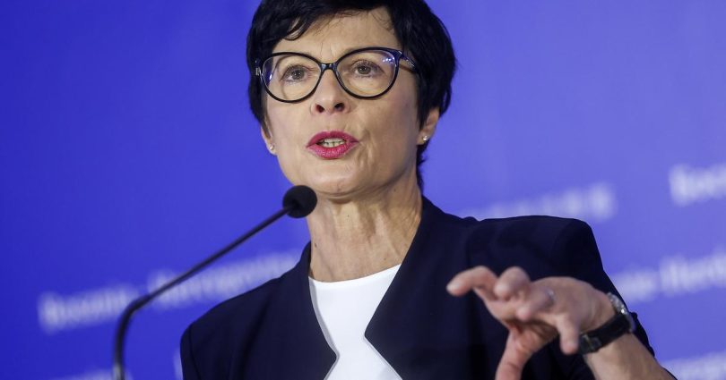 marta kos predstavlja nova za titna pravila za bud