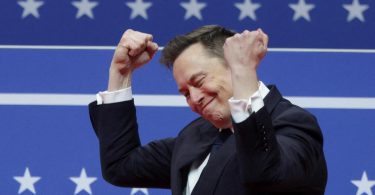 musk prognozira nestanak klasi nog novca zamijenit