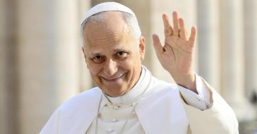 papa lav xiv uspje no operiran svijet moli i sa za